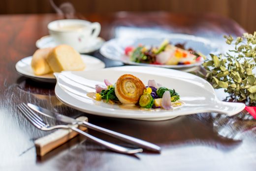 Restro Le 5 Mai（レストロ・ル・サンク・メ）